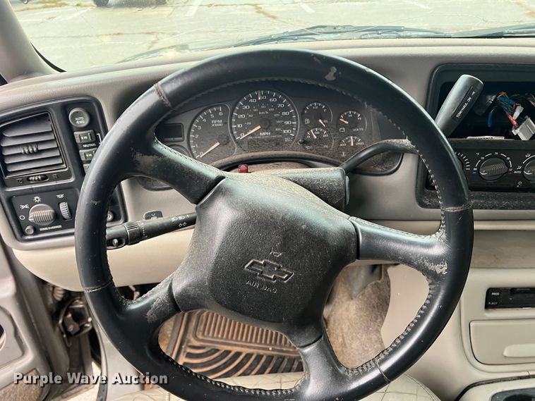 image for item DS2703 2002 Chevrolet Tahoe  SUV