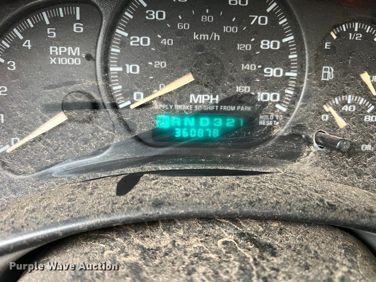 image for item DS2703 2002 Chevrolet Tahoe  SUV