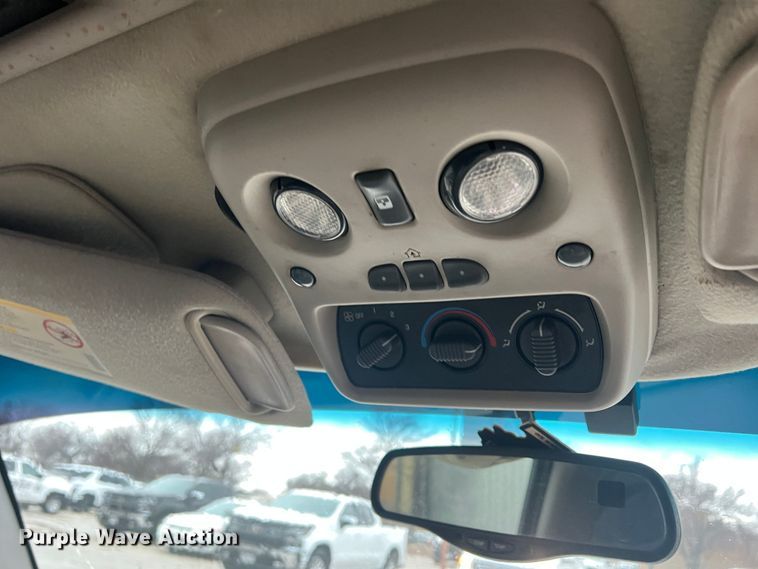 image for item DS2703 2002 Chevrolet Tahoe  SUV