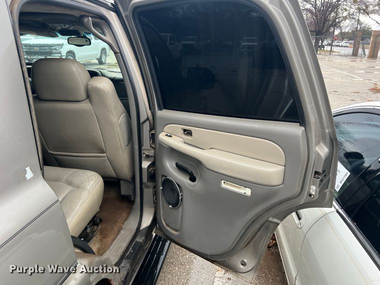 image for item DS2703 2002 Chevrolet Tahoe  SUV