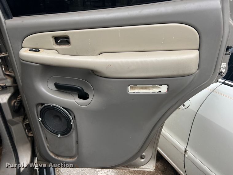 image for item DS2703 2002 Chevrolet Tahoe  SUV