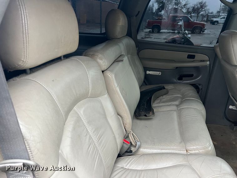 image for item DS2703 2002 Chevrolet Tahoe  SUV