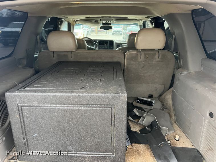image for item DS2703 2002 Chevrolet Tahoe  SUV