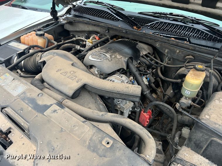 image for item DS2703 2002 Chevrolet Tahoe  SUV