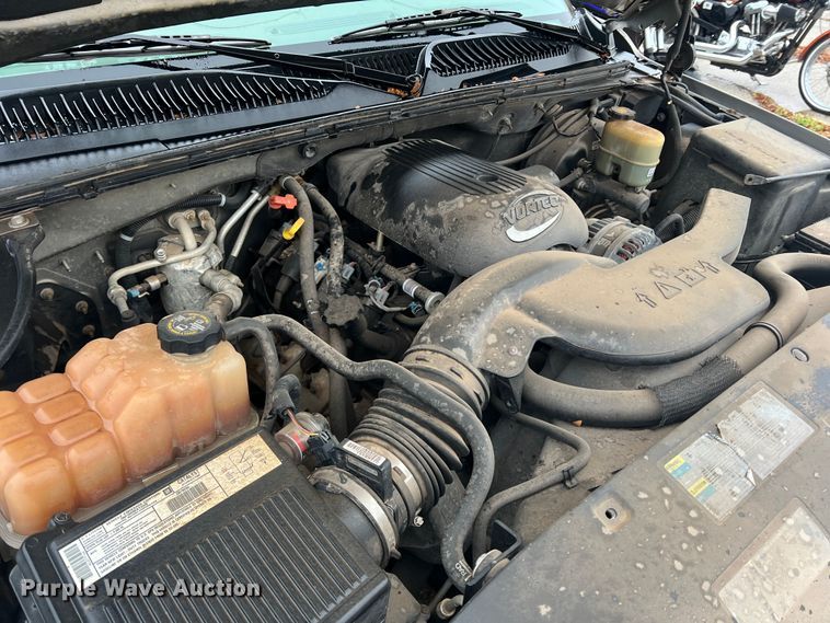 image for item DS2703 2002 Chevrolet Tahoe  SUV