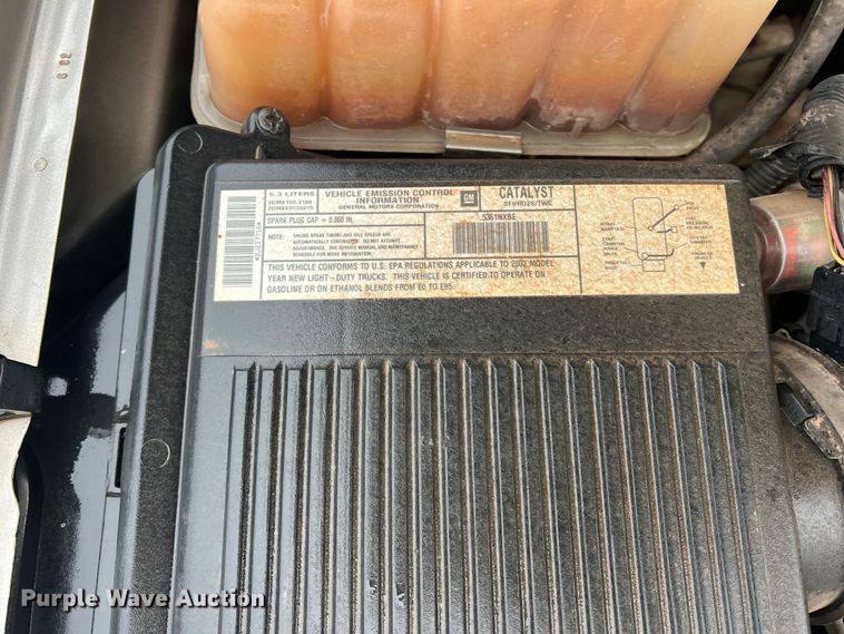 image for item DS2703 2002 Chevrolet Tahoe  SUV