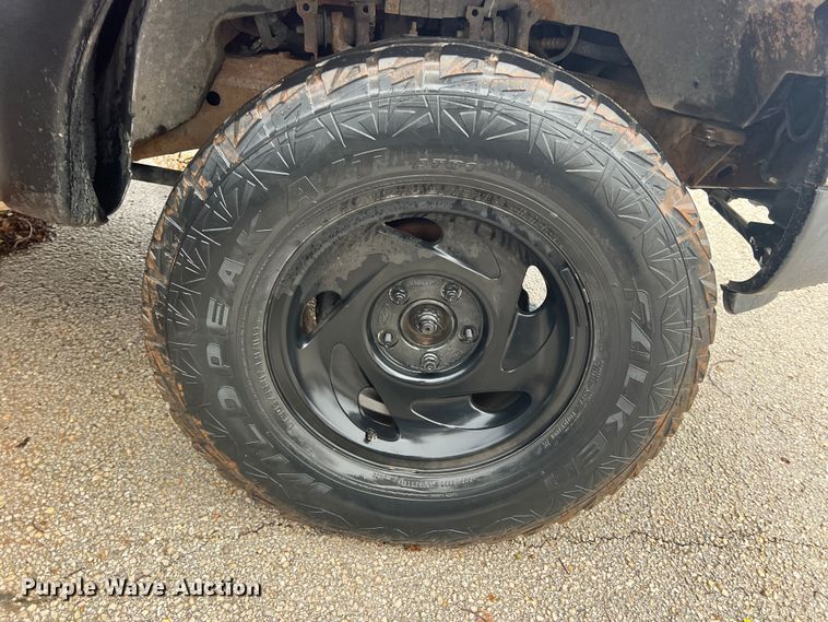 image for item DS2705 2000 Ford F150  SuperCab pickup truck