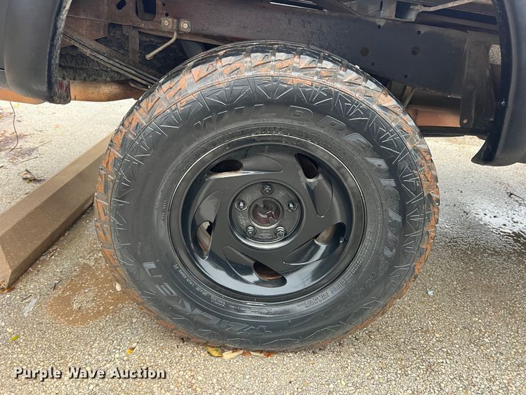 image for item DS2705 2000 Ford F150  SuperCab pickup truck