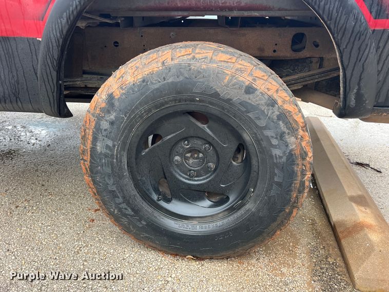 image for item DS2705 2000 Ford F150  SuperCab pickup truck