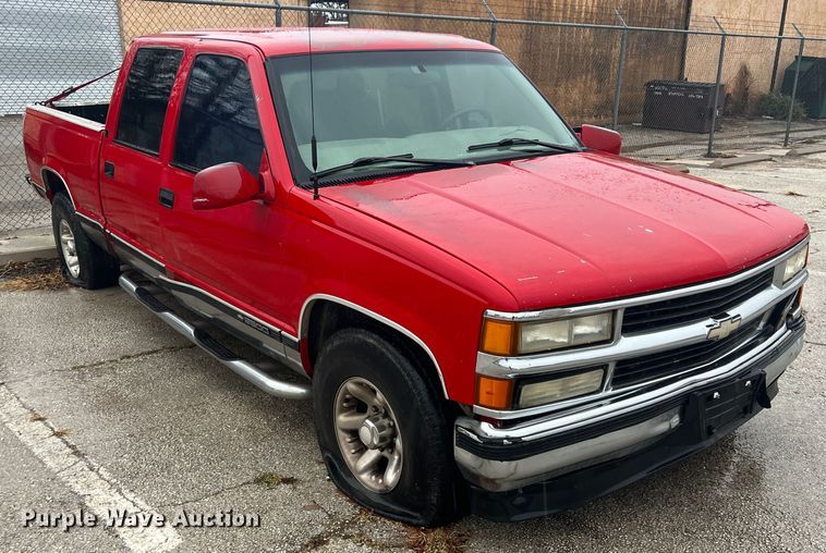 image for item DS2707 1999 Chevrolet C2500  Crew Cab pickup truck