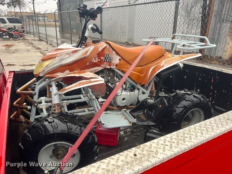 image for item DS2707 1999 Chevrolet C2500  Crew Cab pickup truck