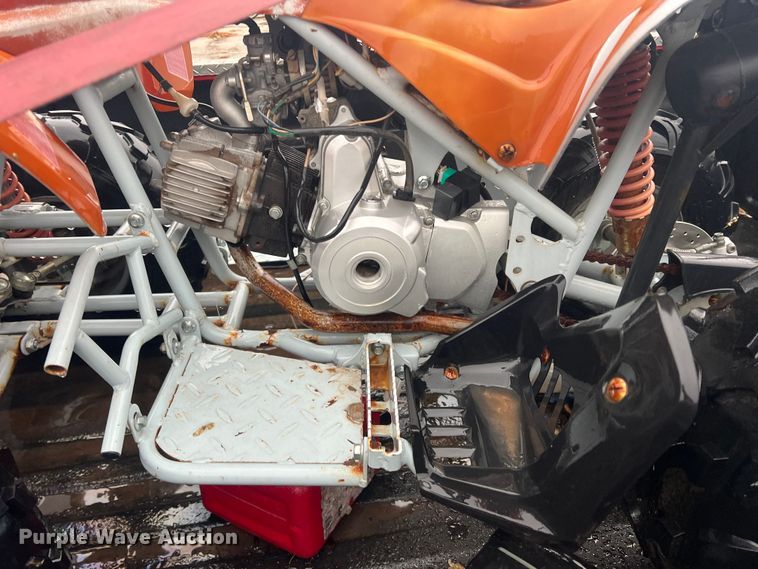 image for item DS2707 1999 Chevrolet C2500  Crew Cab pickup truck