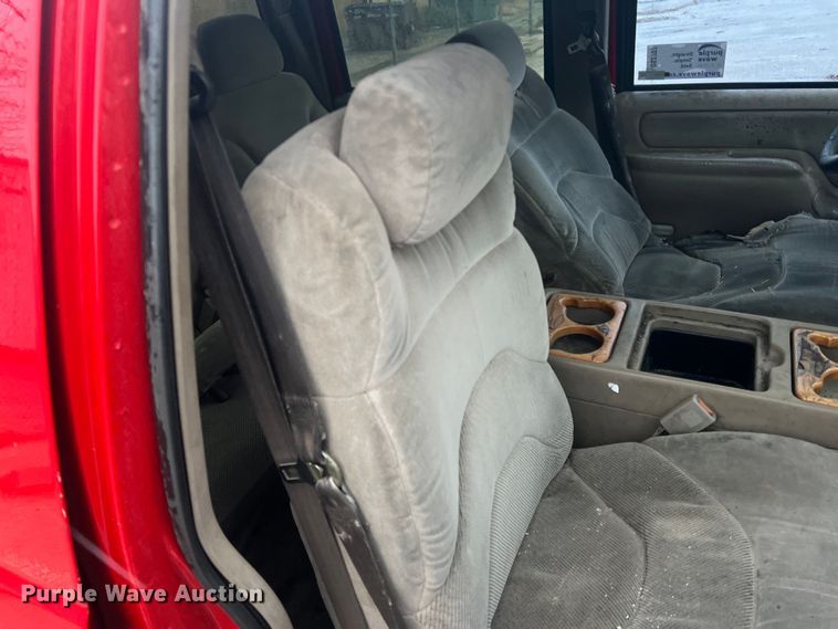 image for item DS2707 1999 Chevrolet C2500  Crew Cab pickup truck