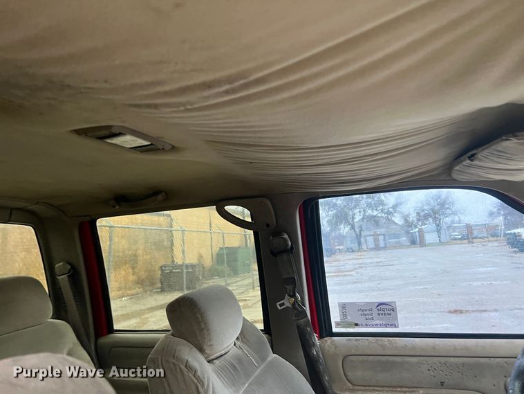 image for item DS2707 1999 Chevrolet C2500  Crew Cab pickup truck