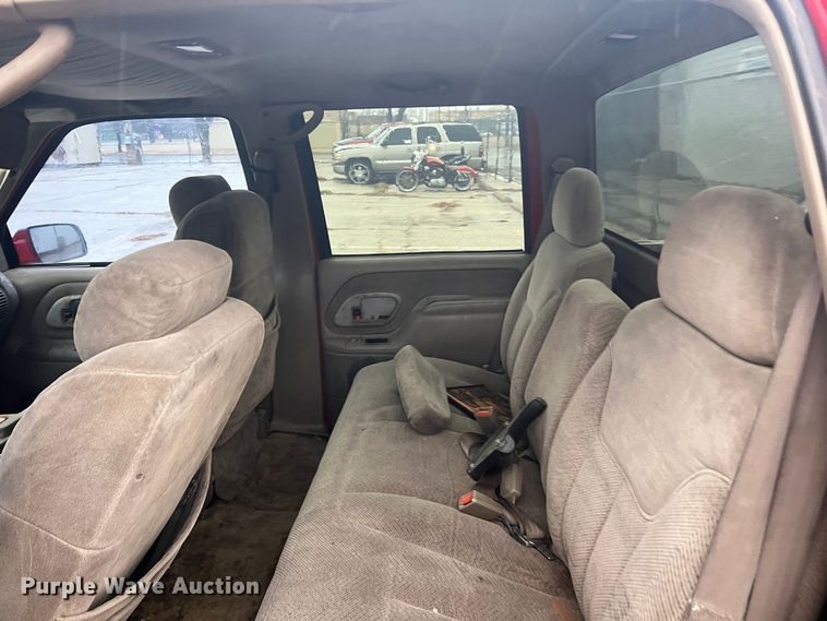 image for item DS2707 1999 Chevrolet C2500  Crew Cab pickup truck