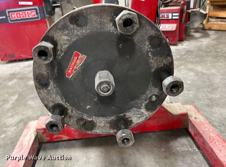 image for item ID9400 Snap-on  heavy tire balancer