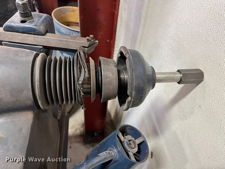 image for item ID9404 Brake lathe