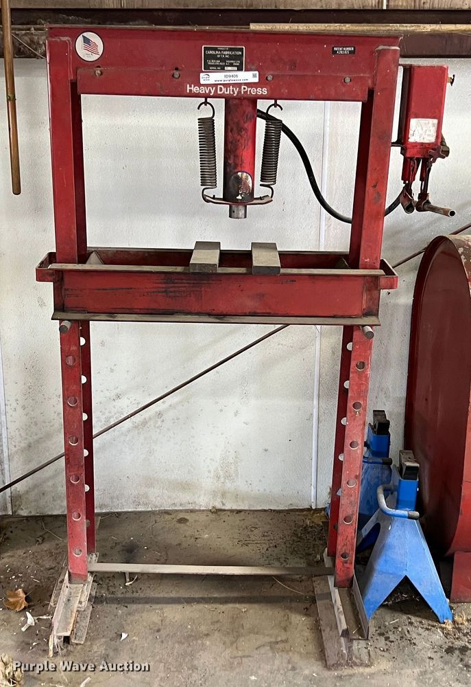 image for item ID9406 Carolina Fabrication  hydraulic press