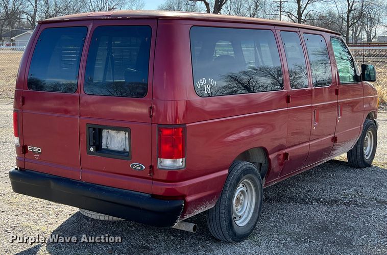 image for item ID9408 2001 Ford E150 XL  van