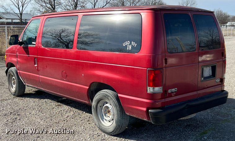 image for item ID9408 2001 Ford E150 XL  van
