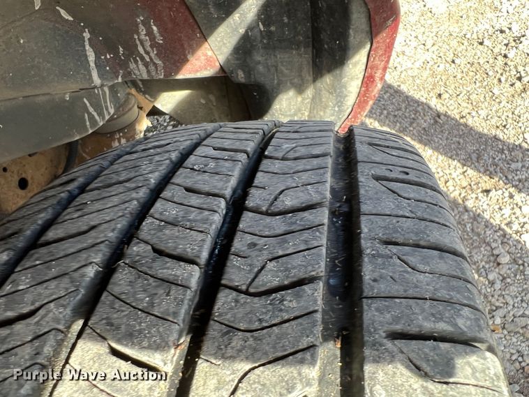 image for item ID9408 2001 Ford E150 XL  van