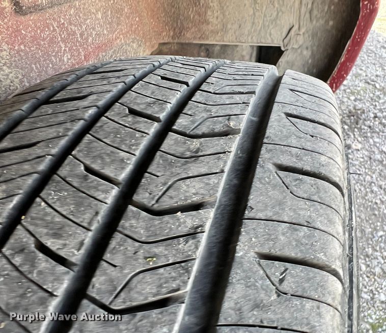 image for item ID9408 2001 Ford E150 XL  van