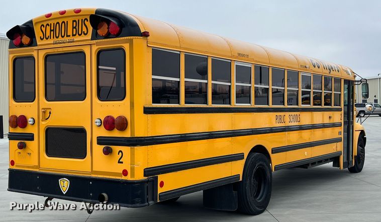 image for item ID9413 2005 IC PB105 school bus