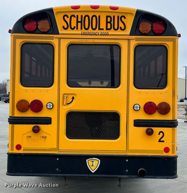 image for item ID9413 2005 IC PB105 school bus