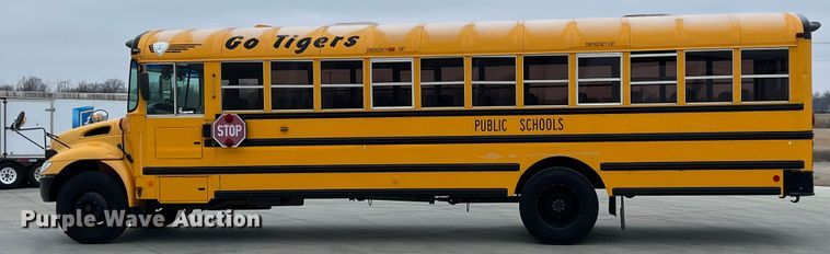image for item ID9413 2005 IC PB105 school bus