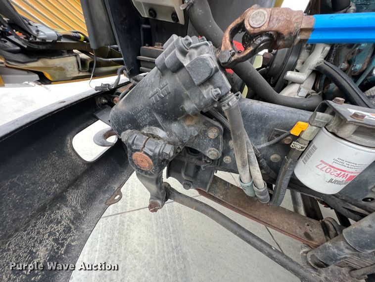 image for item ID9413 2005 IC PB105 school bus