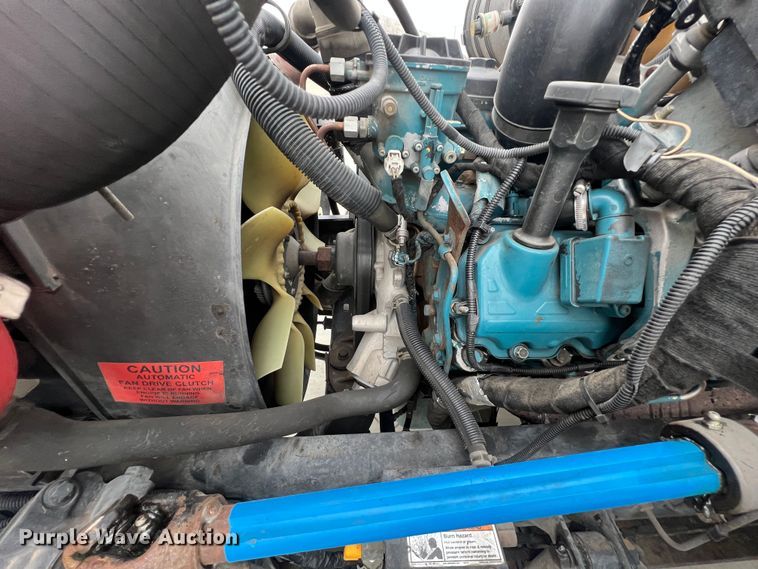 image for item ID9413 2005 IC PB105 school bus