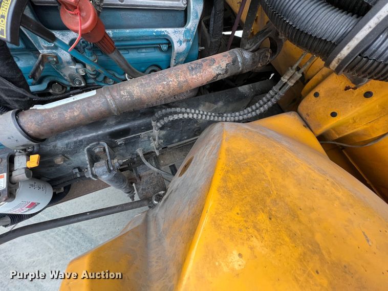 image for item ID9413 2005 IC PB105 school bus