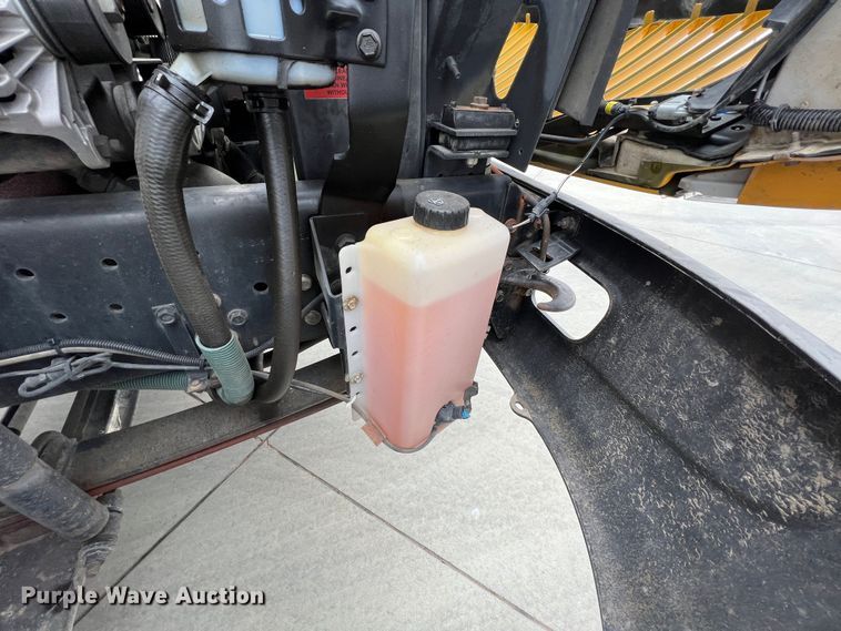 image for item ID9413 2005 IC PB105 school bus