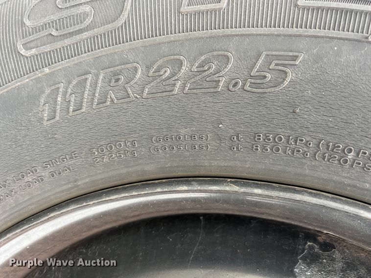 image for item ID9413 2005 IC PB105 school bus