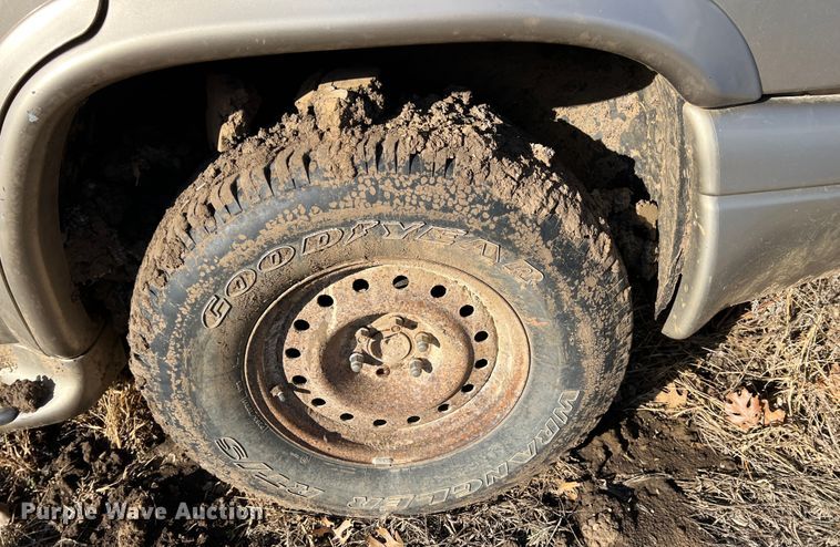 image for item ID9440 2003 Dodge Durango SLT  SUV