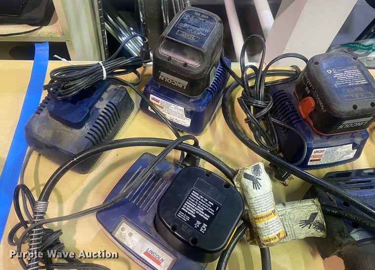 image for item IG9964 Lincoln 1880 PowerLuber Series A  grease gun