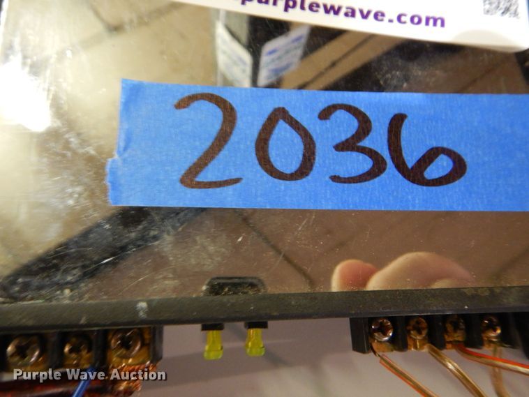 image for item IG9968 Insignia  amplifier