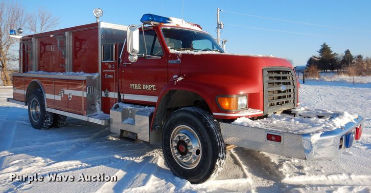 image for item IO9329 1997 Ford F700  pumper fire truck