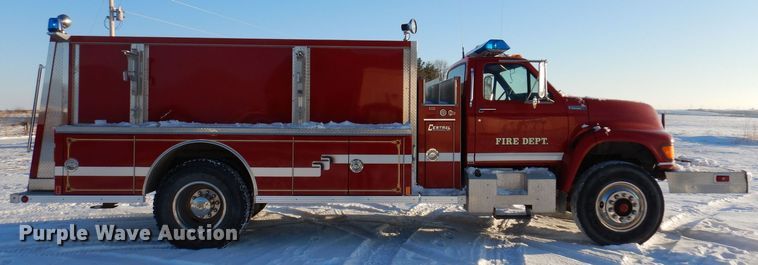 image for item IO9329 1997 Ford F700  pumper fire truck