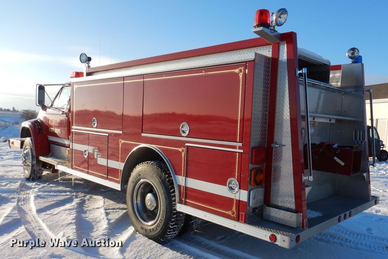 image for item IO9329 1997 Ford F700  pumper fire truck