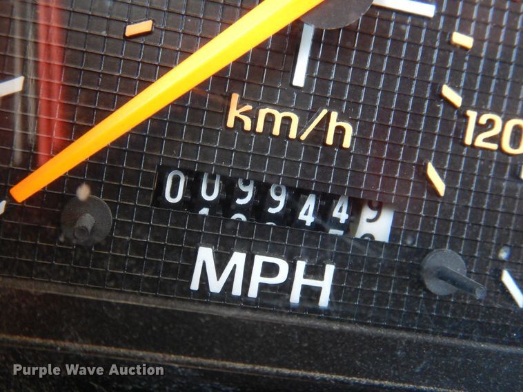 image for item IO9329 1997 Ford F700  pumper fire truck