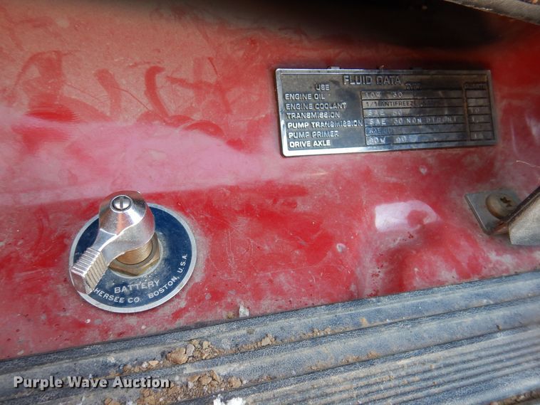 image for item IO9329 1997 Ford F700  pumper fire truck