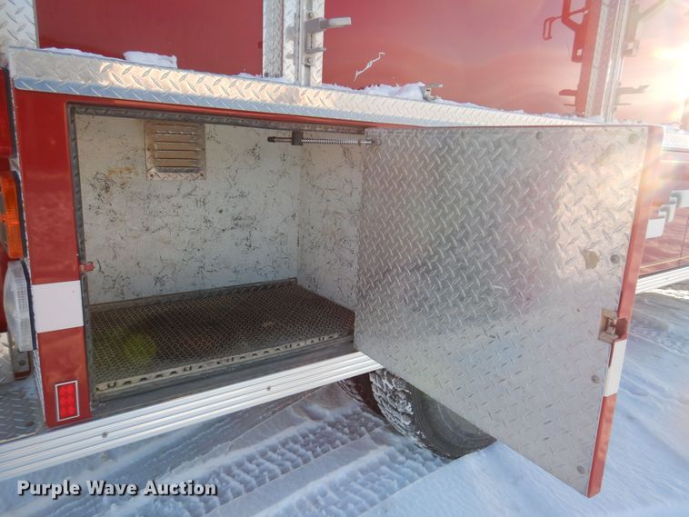 image for item IO9329 1997 Ford F700  pumper fire truck