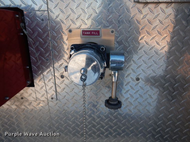 image for item IO9329 1997 Ford F700  pumper fire truck