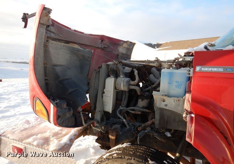 image for item IO9329 1997 Ford F700  pumper fire truck