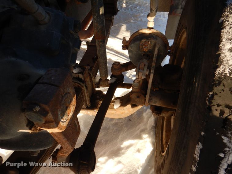 image for item IO9329 1997 Ford F700  pumper fire truck