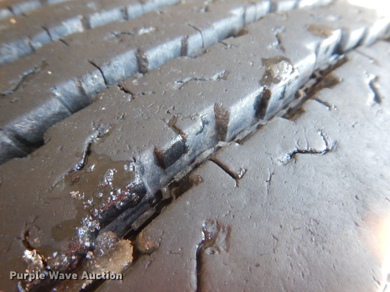 image for item IO9329 1997 Ford F700  pumper fire truck