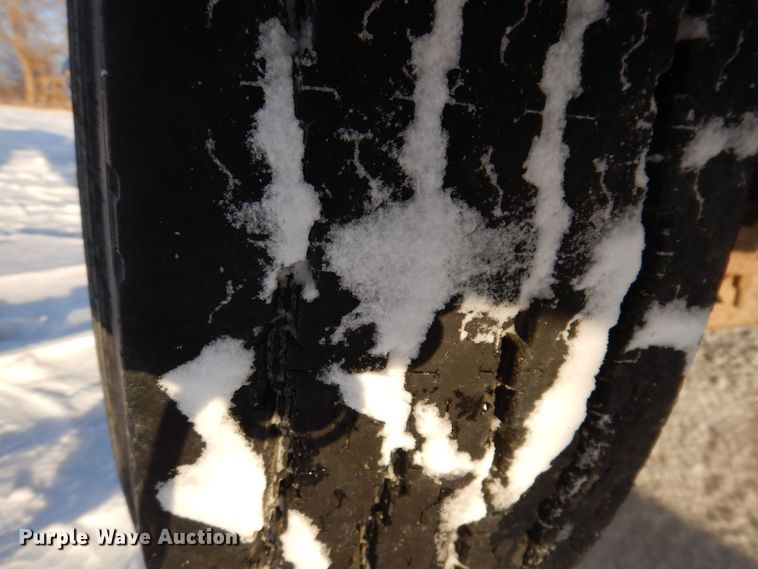 image for item IO9329 1997 Ford F700  pumper fire truck