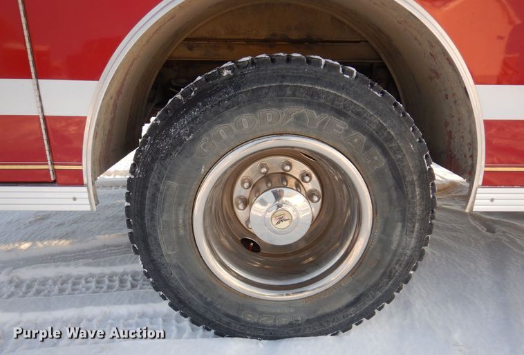 image for item IO9329 1997 Ford F700  pumper fire truck