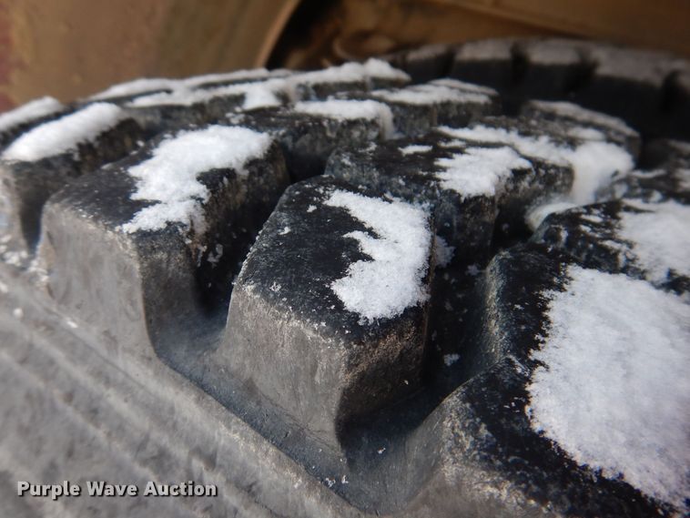 image for item IO9329 1997 Ford F700  pumper fire truck